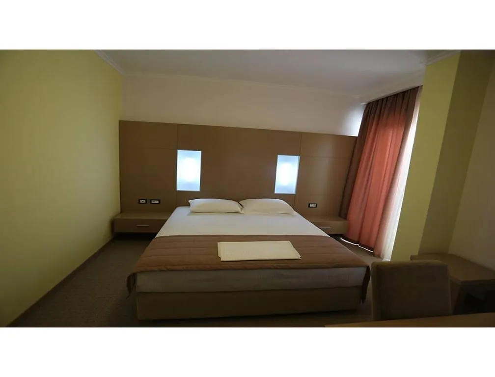 Hotel Voloreka Tushemisht