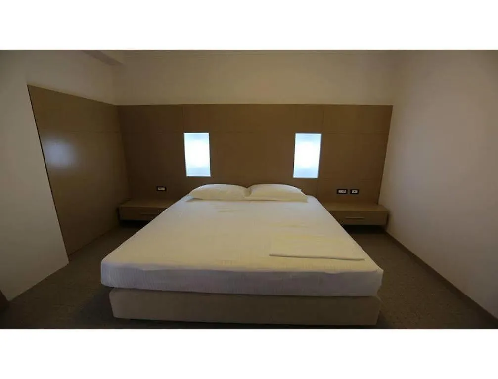 Hotel Voloreka Tushemisht 3*,